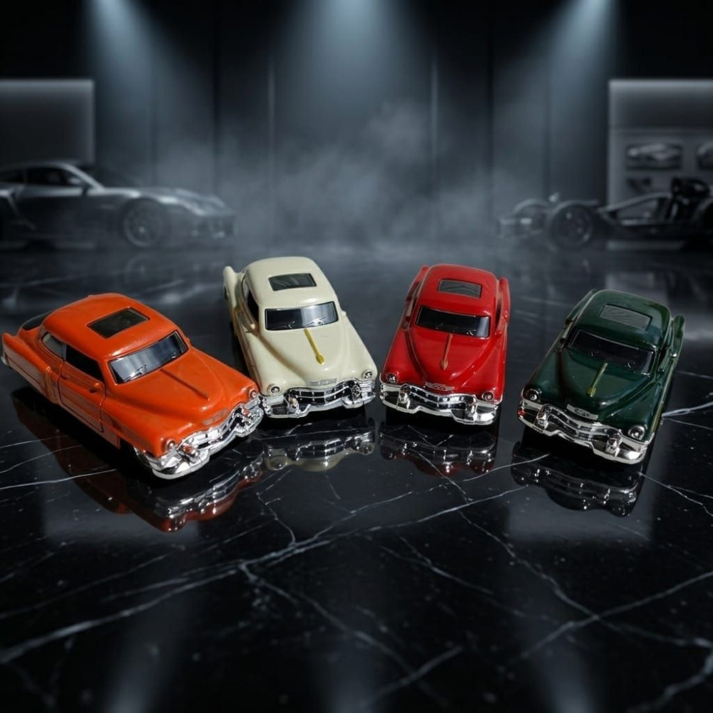 Classic Vintage Luxury: 1:36 Scale Cadillac Diecast Miniature Car Retro Sunset Orange
