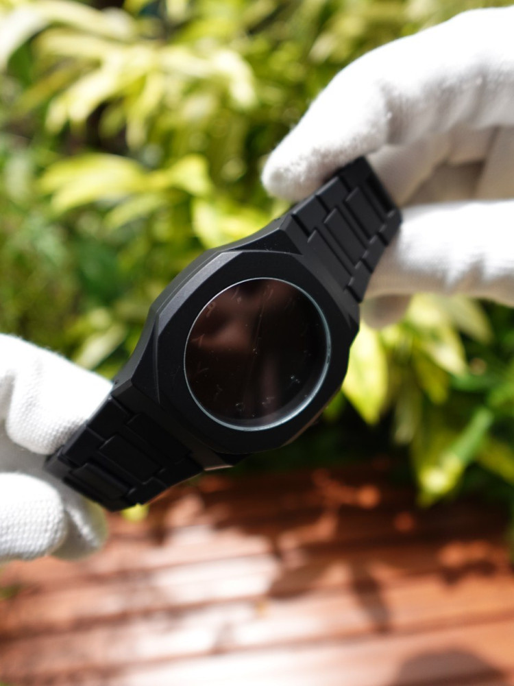 Trending Arabic Aura Watch - Sleek Full Black Analog with Fiber Chain