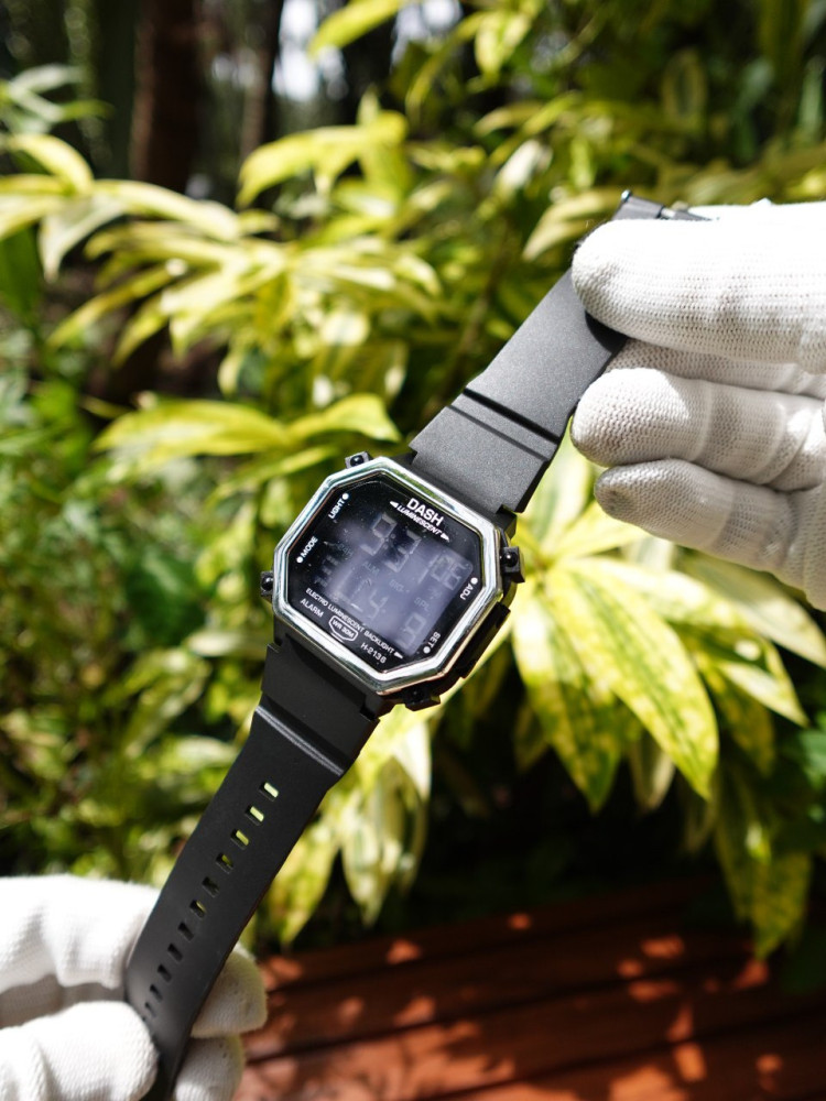 Dash Digital Watch: Unique Design & Premium Quality